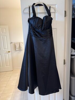 Classic Bill Levkoff Black Satin Halter Formal little black Dress